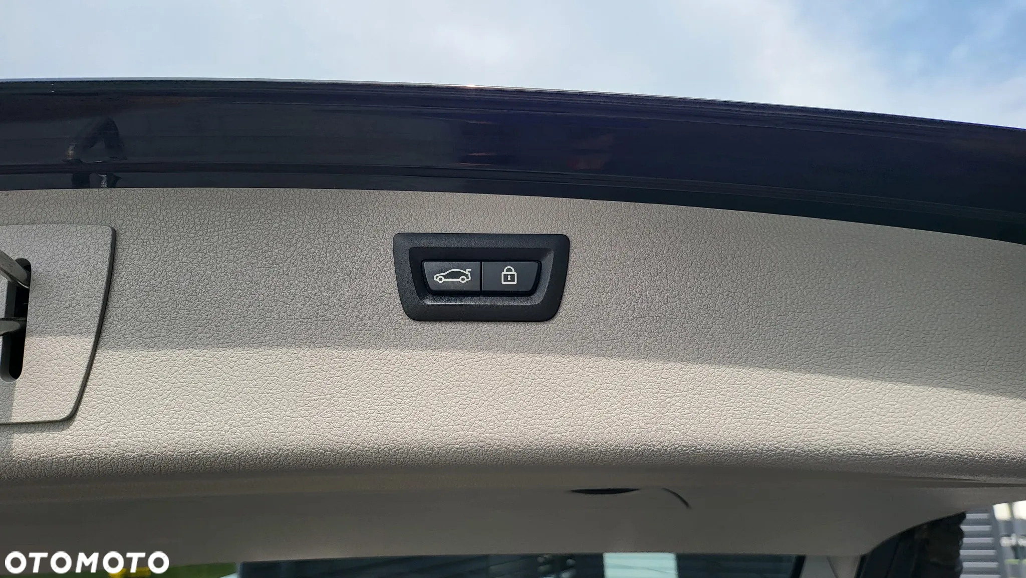 BMW Seria 3 318d Sport Line - 16