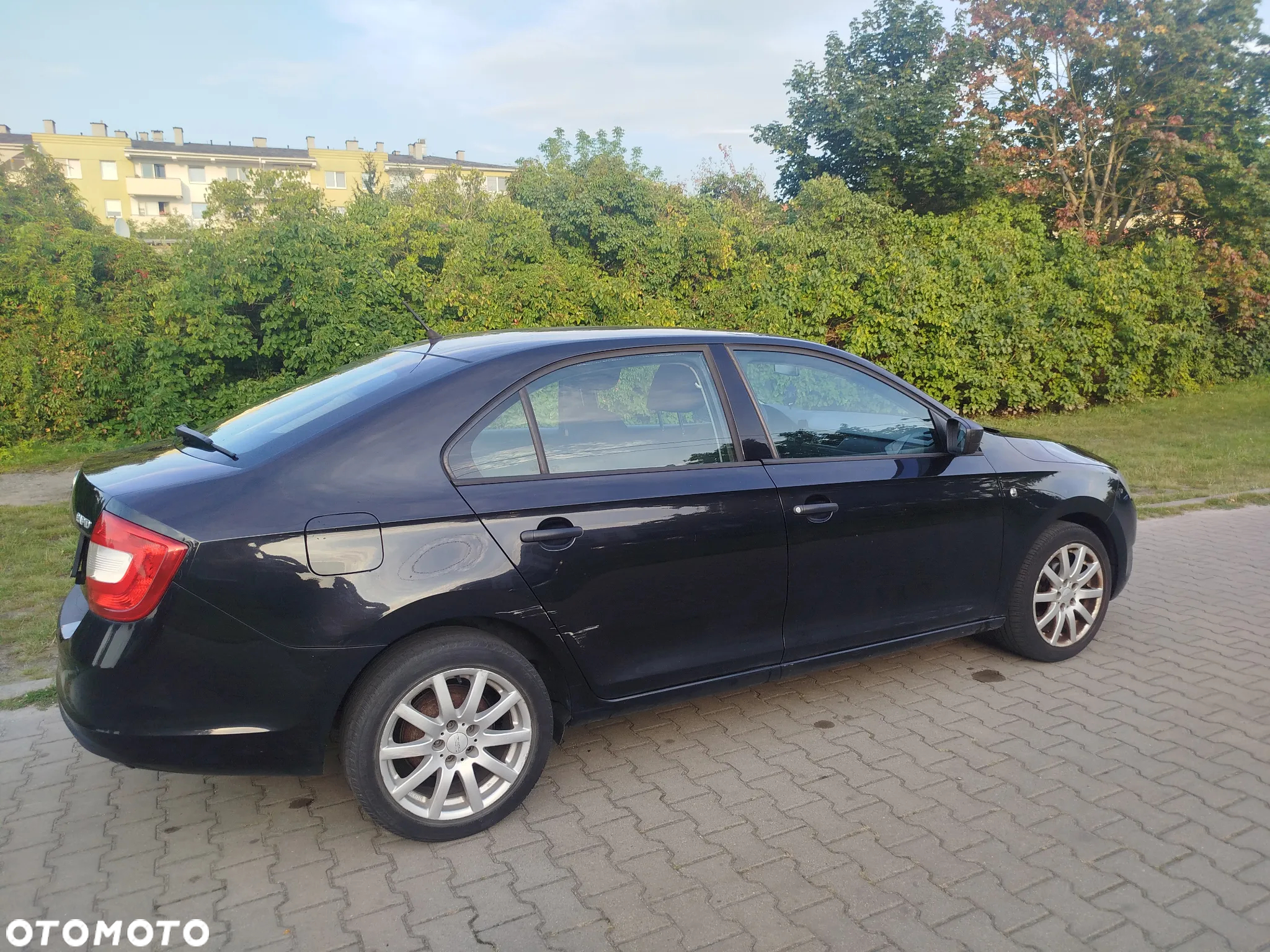 Skoda RAPID 1.2 Active - 10
