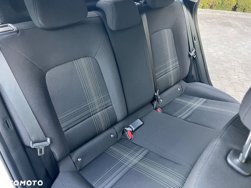 Hyundai i20 1.2 Select - 23