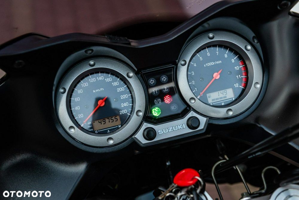 Suzuki DL - 8
