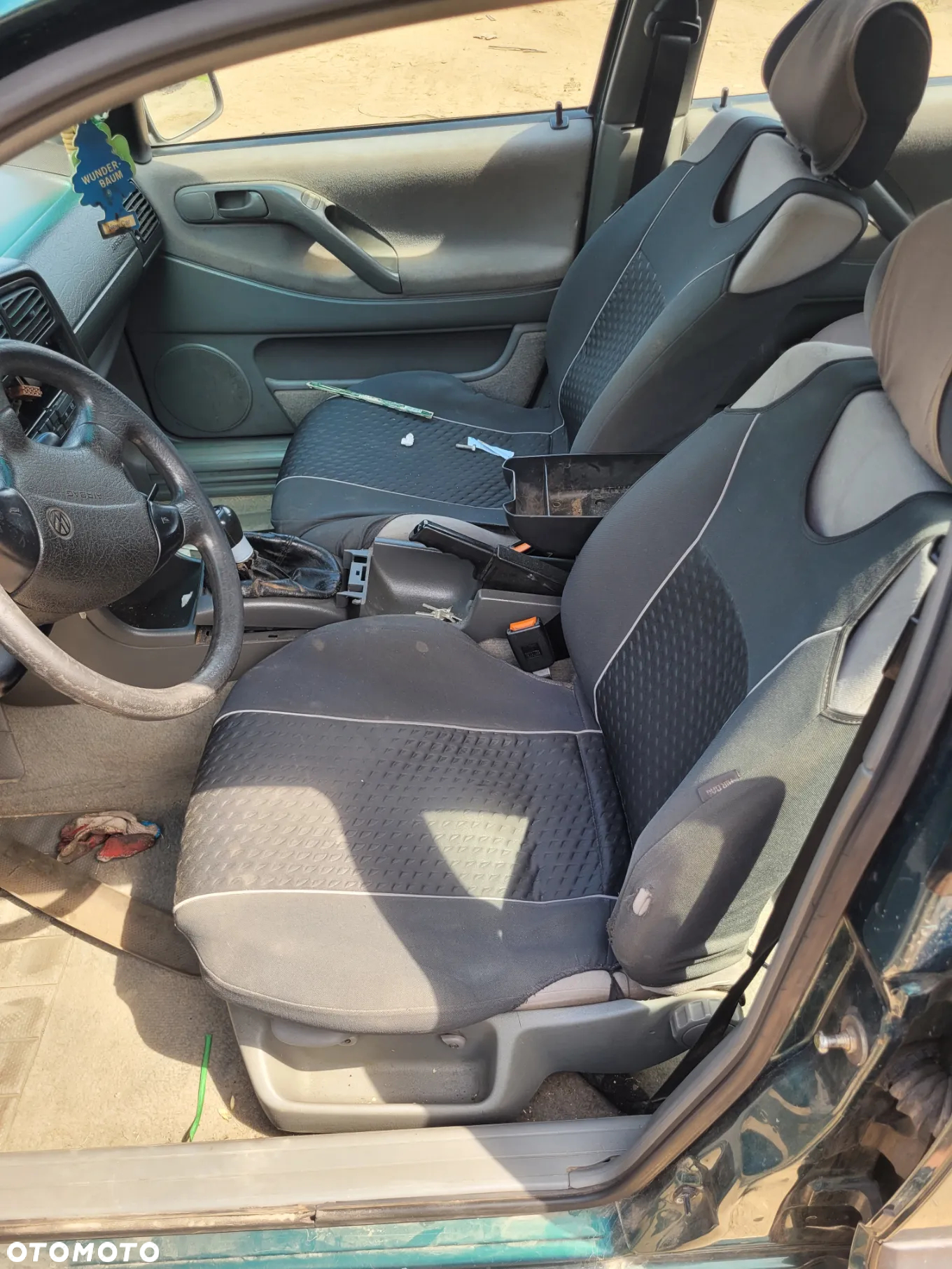 VW VOLKSWAGEN PASSAT B4 KOMBI fotel fotele kanapa deska kokpit podsufitka boczek boczki klamka podłokietnik licznik - 3