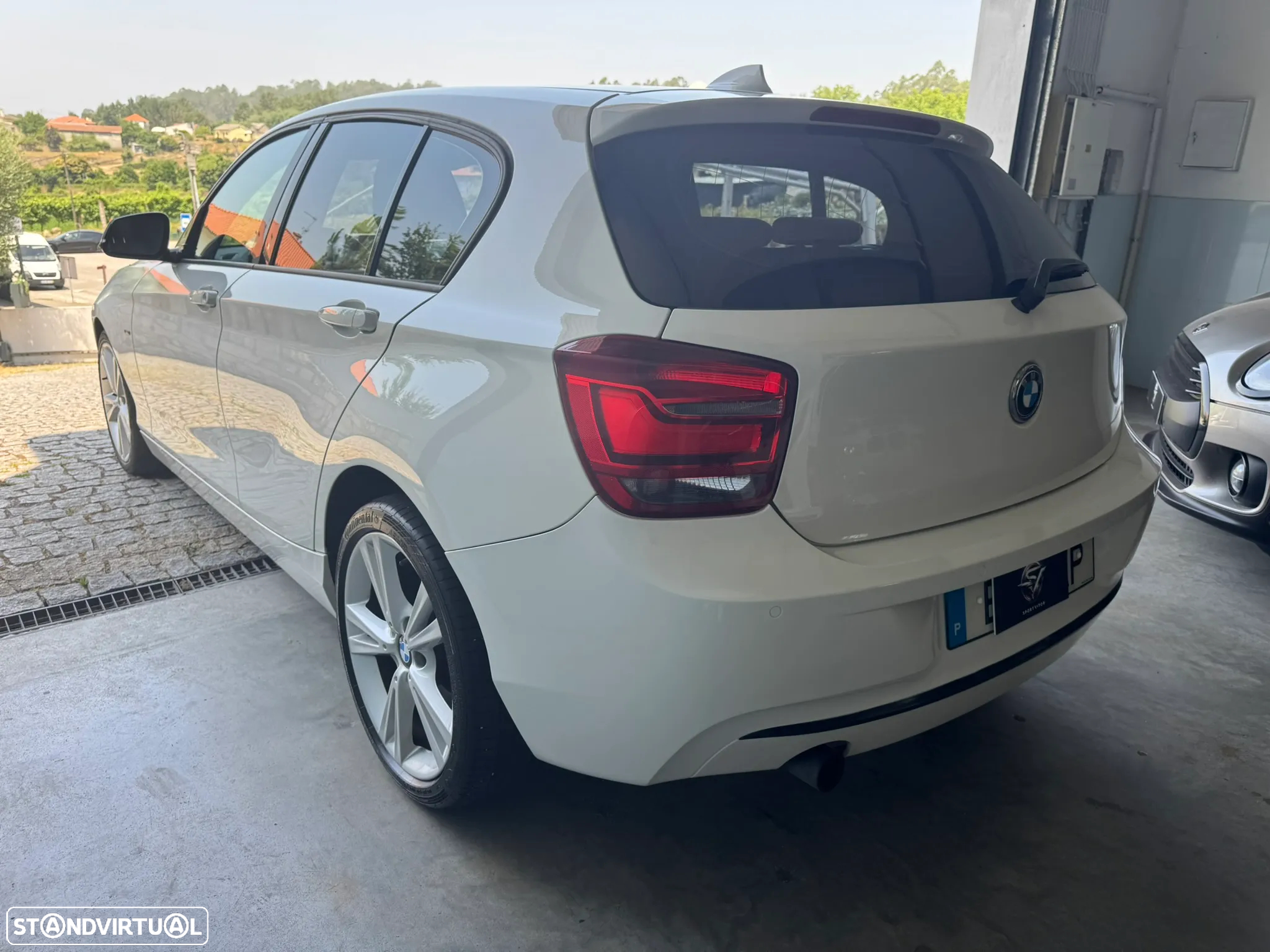 BMW 120 d Sport-Aut. Sport Line - 12