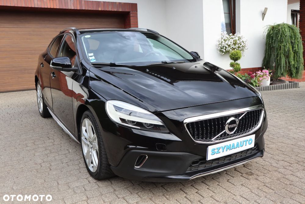 Volvo V40 Cross Country - 8