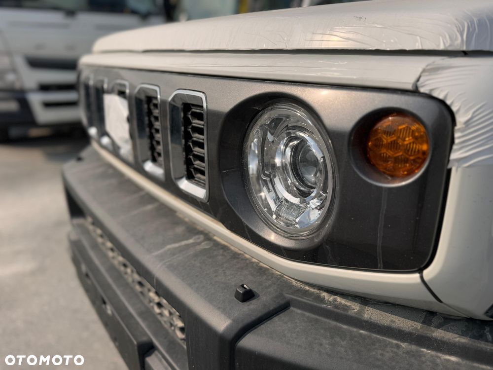 Suzuki Jimny 1.5 Elegance - 10