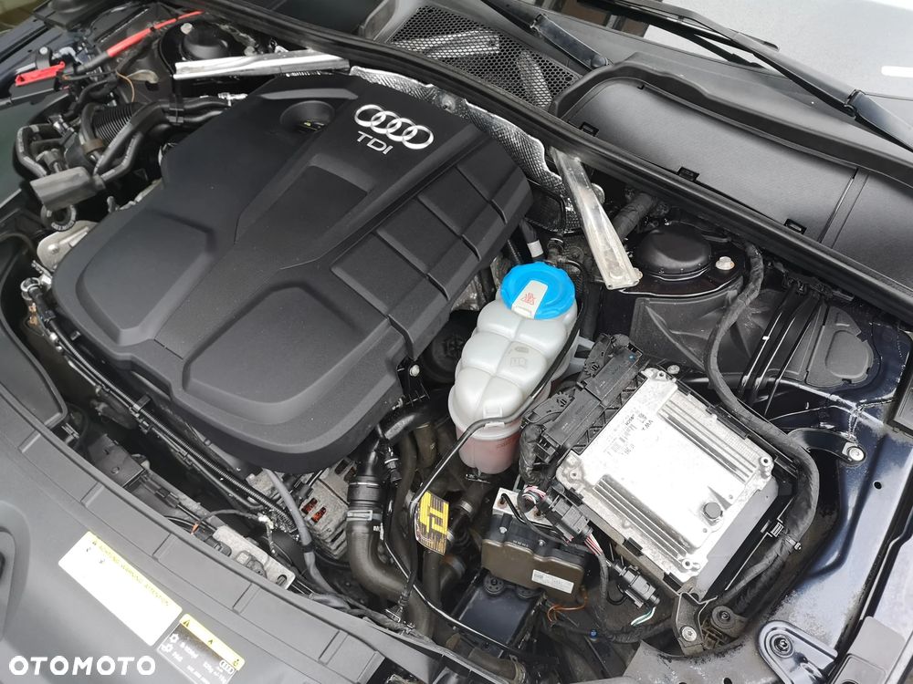 Audi A4 Avant 2.0 TDI design - 31