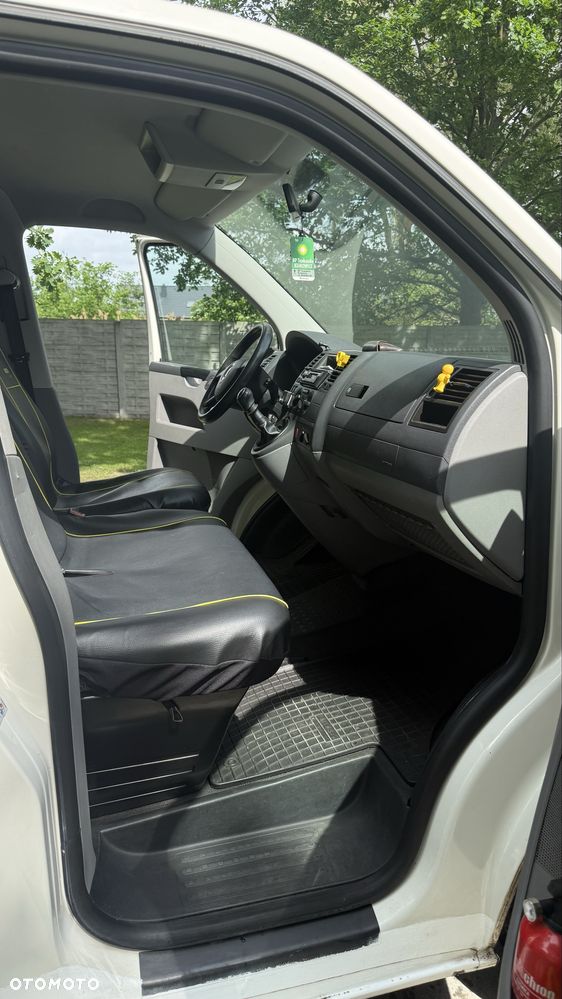 Volkswagen Transporter - 4