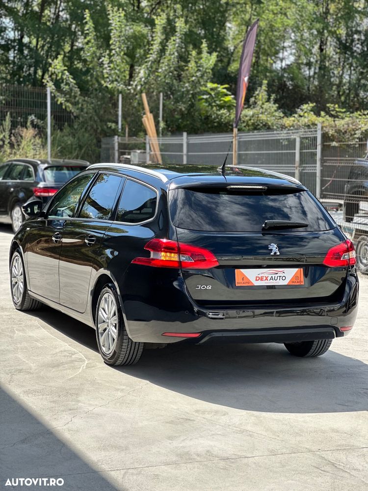 Peugeot 308 - 11