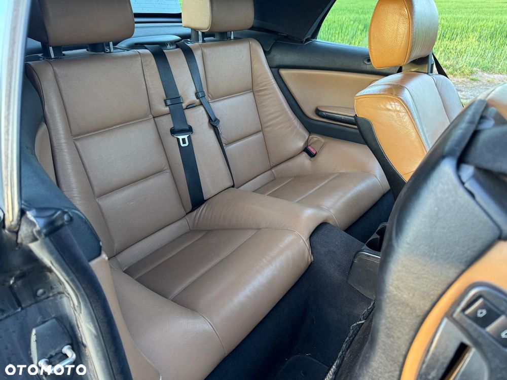 BMW Seria 3 330Ci - 26