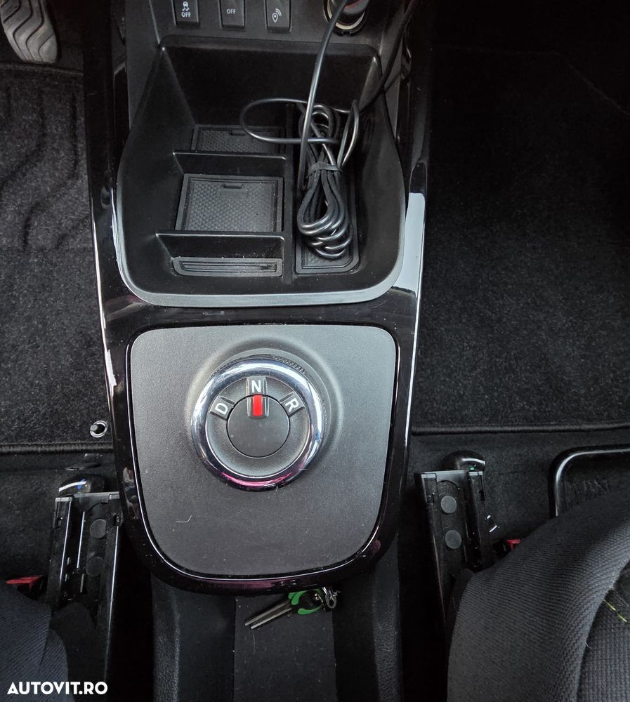 Dacia Spring Expression - 9