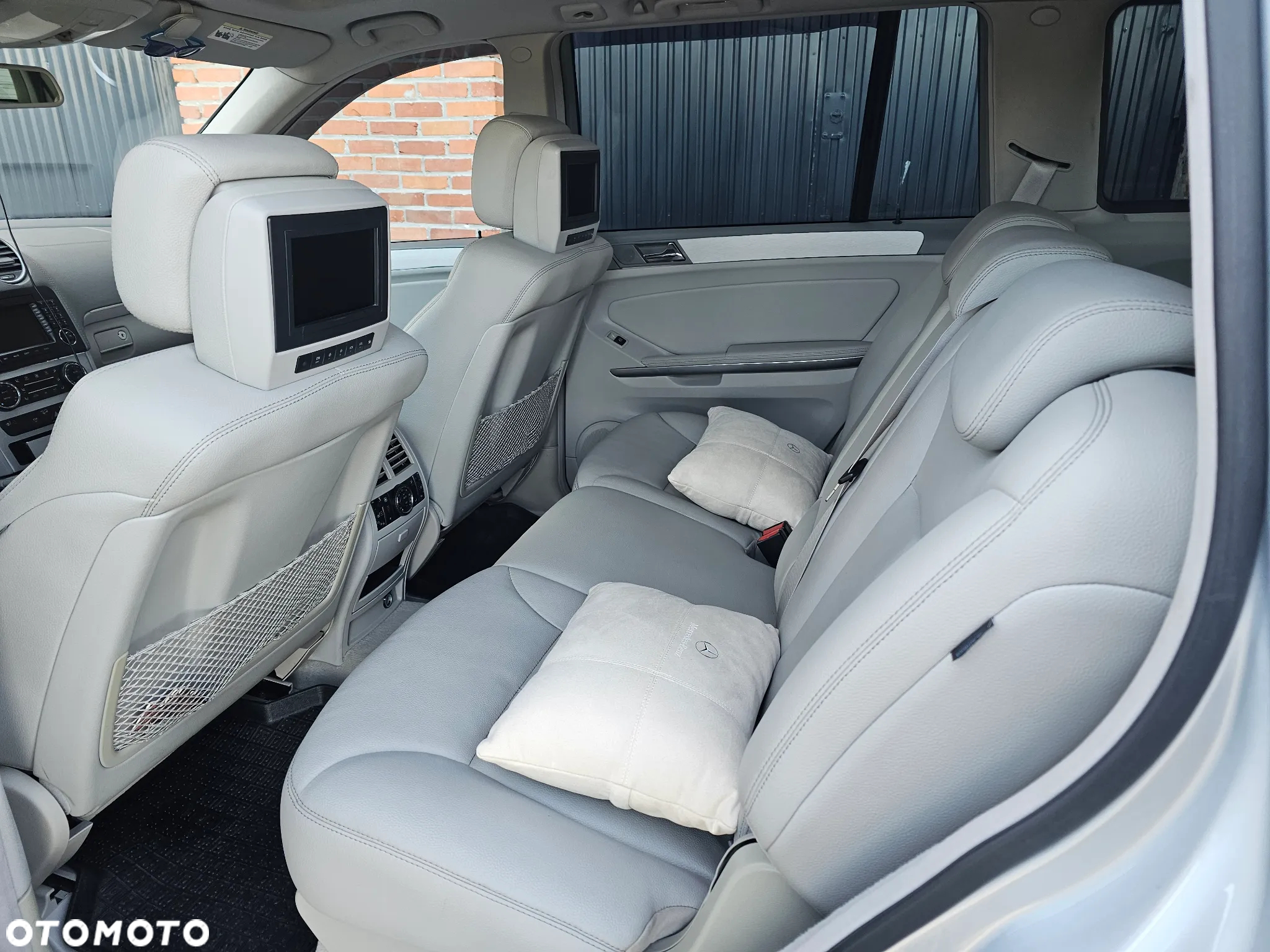 Mercedes-Benz GL 450 4Matic 7G-TRONIC - 15