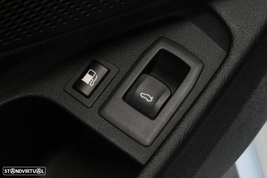 BMW 320 e Corporate Edition Auto - 23