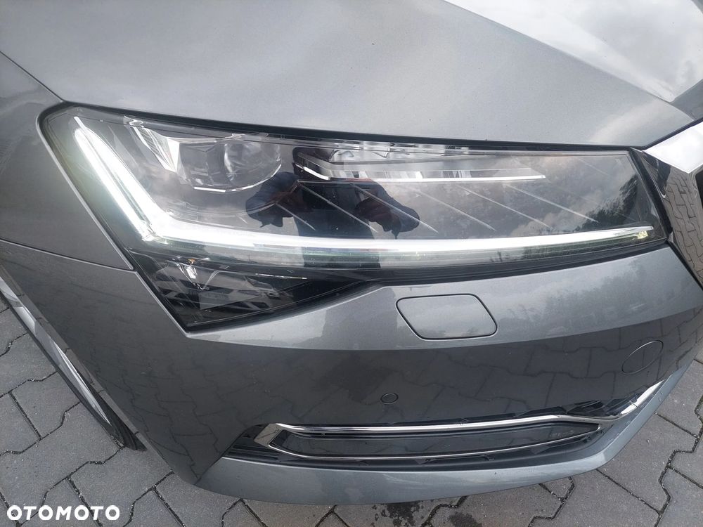 Skoda Superb 2.0 TDI DSG Style - 38