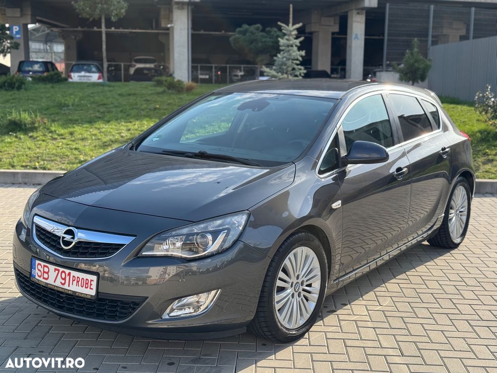 Opel Astra 2.0 CDTI DPF Automatik Exklusiv - 1