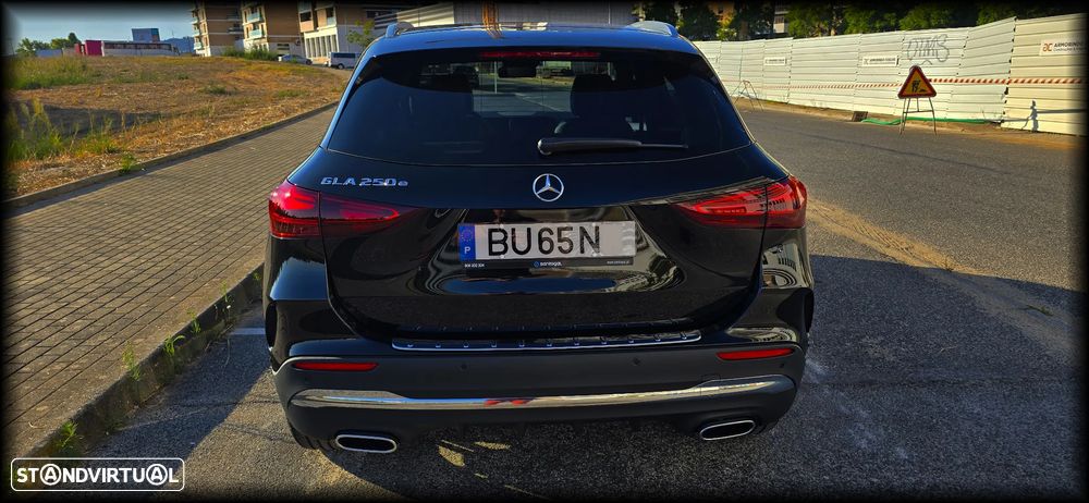 Mercedes-Benz GLA 250 e AMG Line - 4