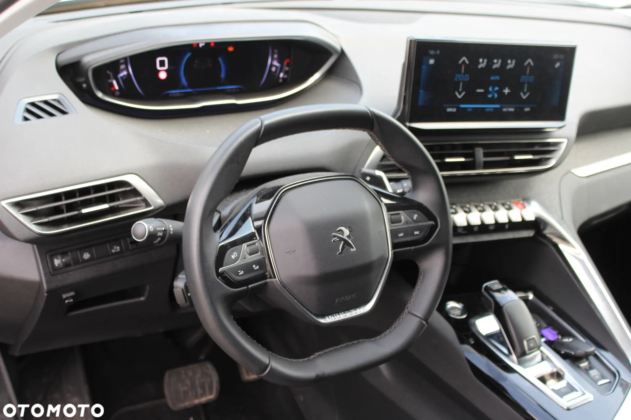 Peugeot 3008 1.2 PureTech Allure S&S EAT8 - 16