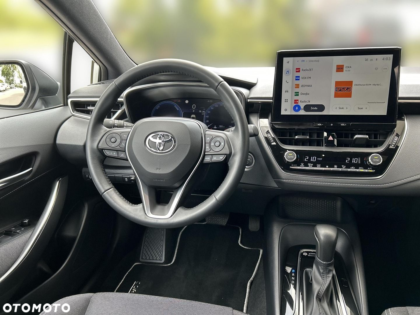Toyota Corolla 1.8 Hybrid Comfort - 12