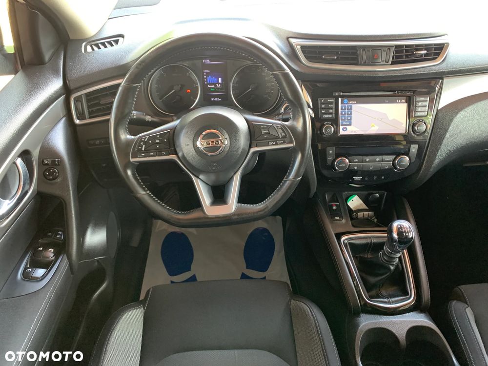 Nissan Qashqai 1.5 dCi Tekna EU6 - 16