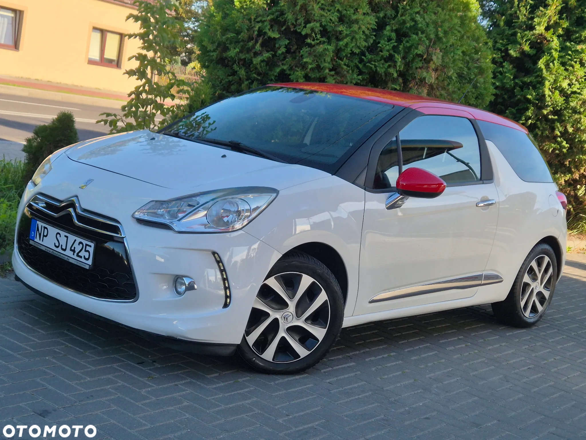 Citroën DS3 1.6 HDi SoChic - 3