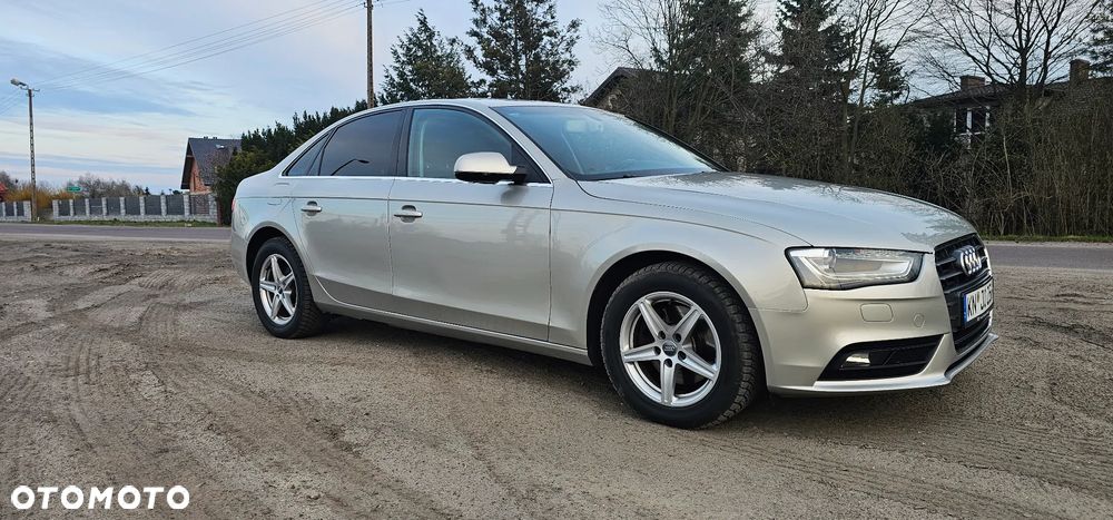 Audi A4 Limousine 2.0 TDI DPF multitronic Ambiente - 4