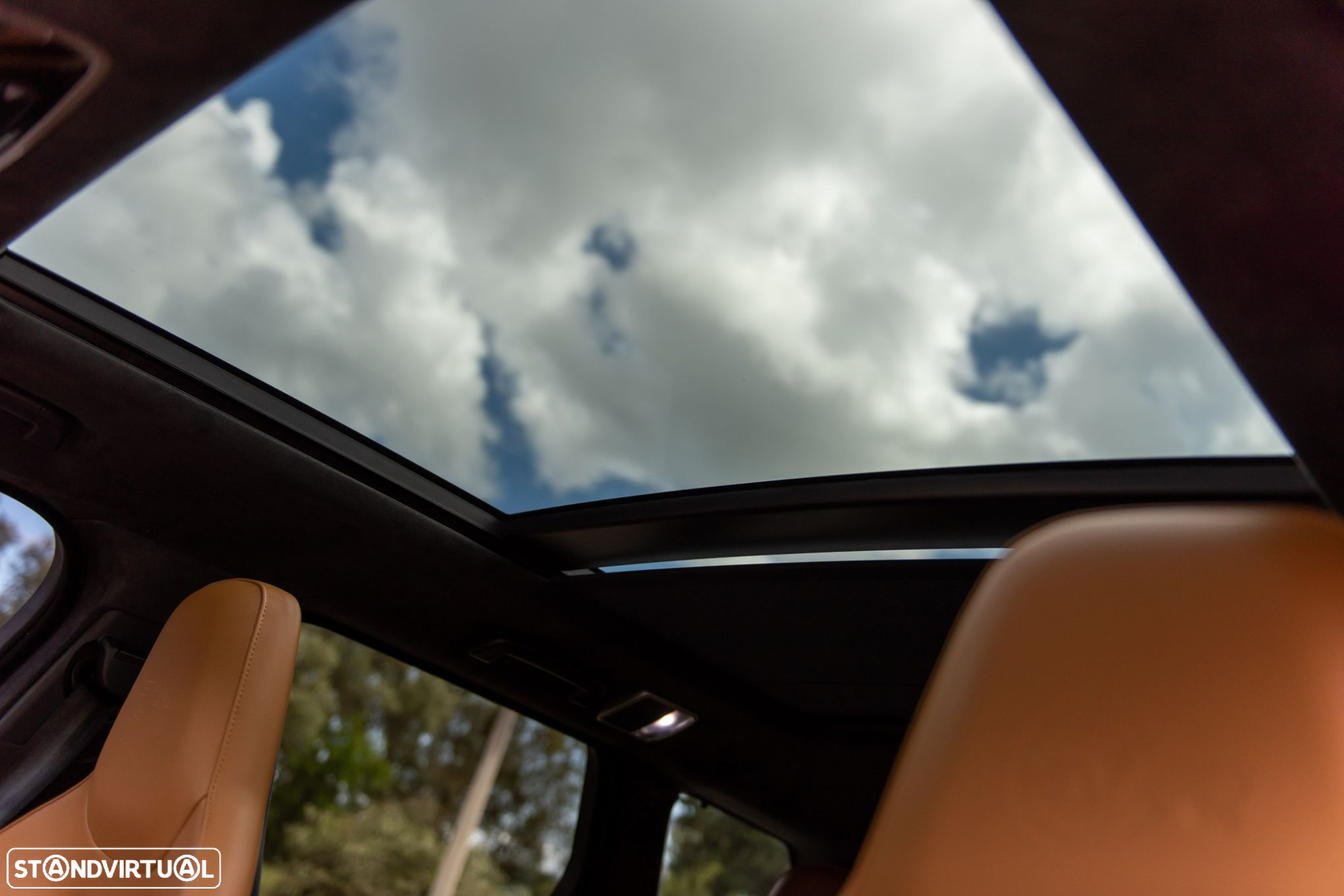 Land Rover Range Rover Sport 5.0 V8 S/C SVR Carbon Edition - 15