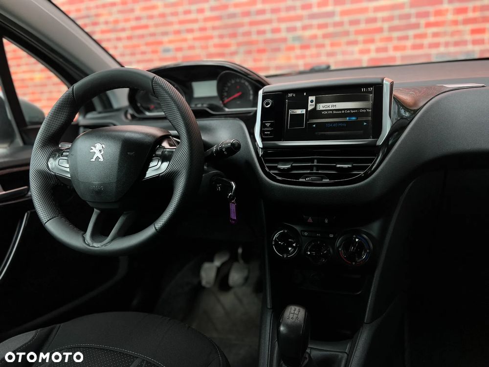 Peugeot 208 - 7