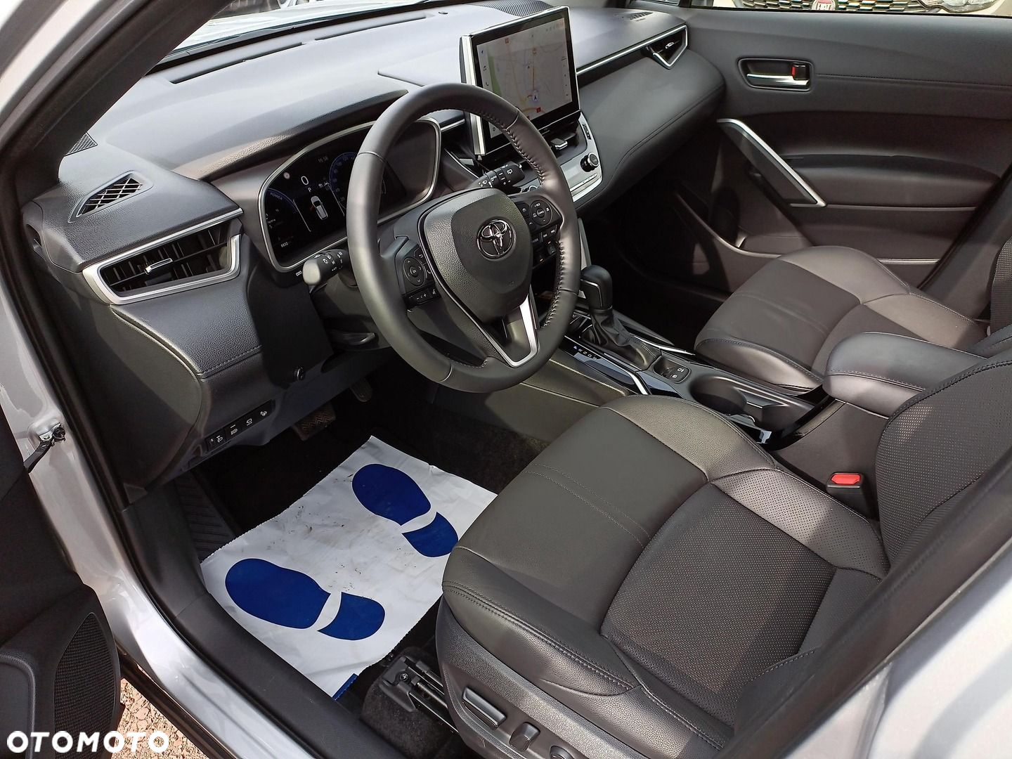 Toyota Corolla Cross 2.0 Hybrid Premiere Edition AWD - 13
