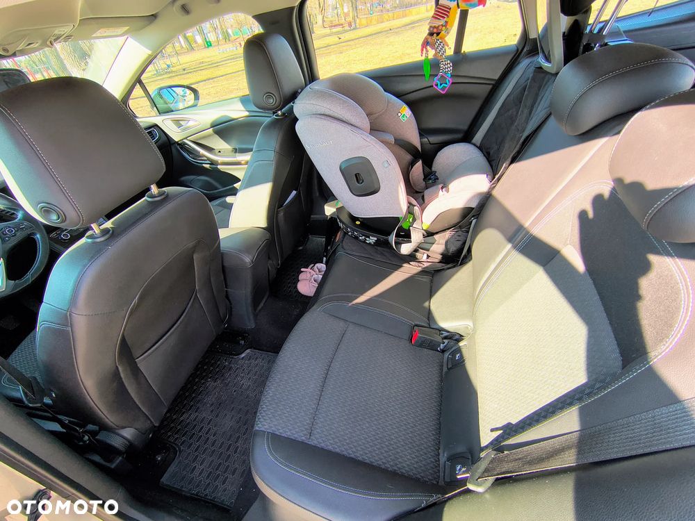 Opel Astra 1.6 CDTI Elite S&S - 13