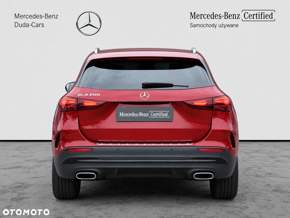 Mercedes-Benz GLA - 7