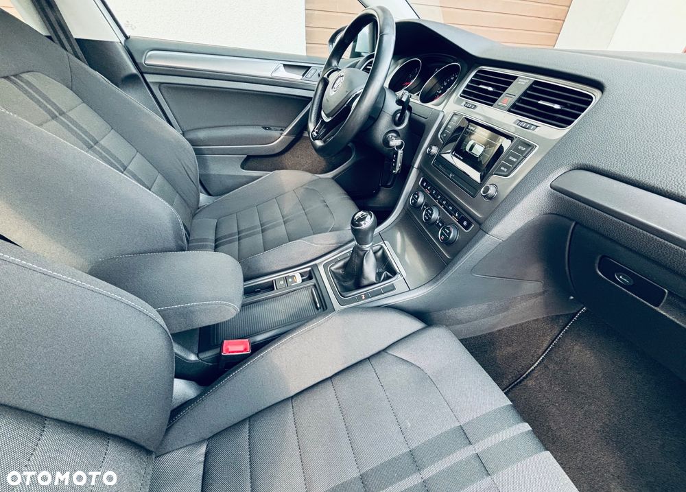 Volkswagen Golf 1.2 TSI BMT Trendline - 16