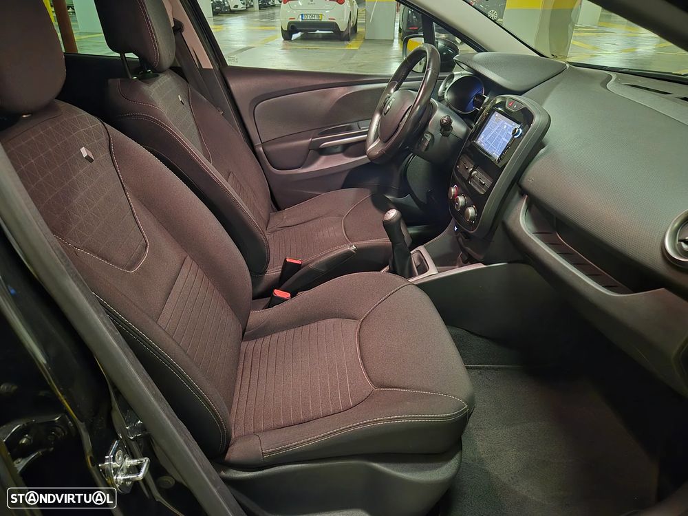 Renault Clio 0.9 TCE Limited - 36