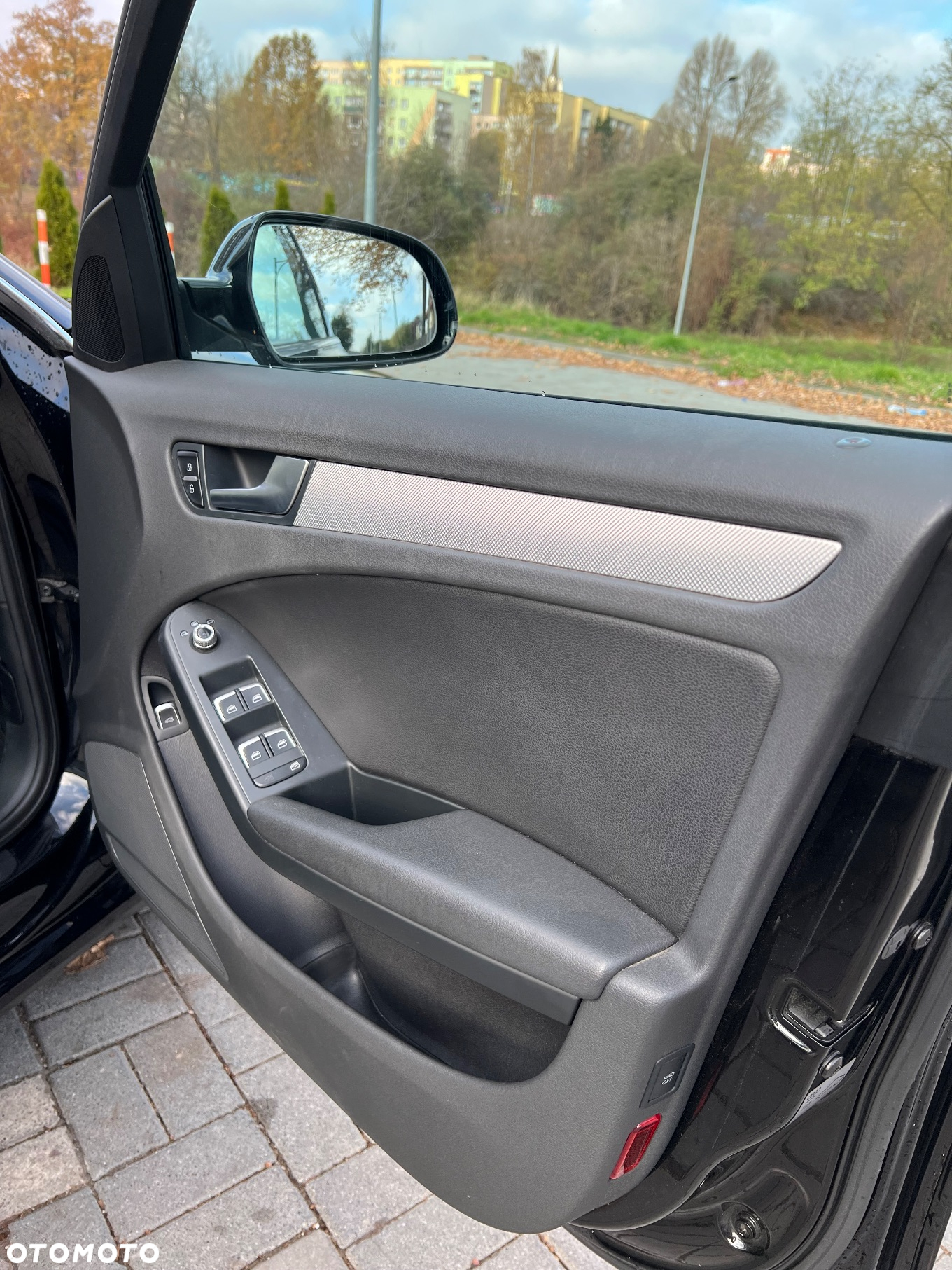 Audi A4 Avant 2.0 TDI ultra DPF Attraction - 24