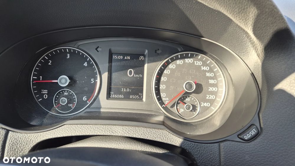 Volkswagen Sharan 2.0 TDI BMT Highline DSG - 23