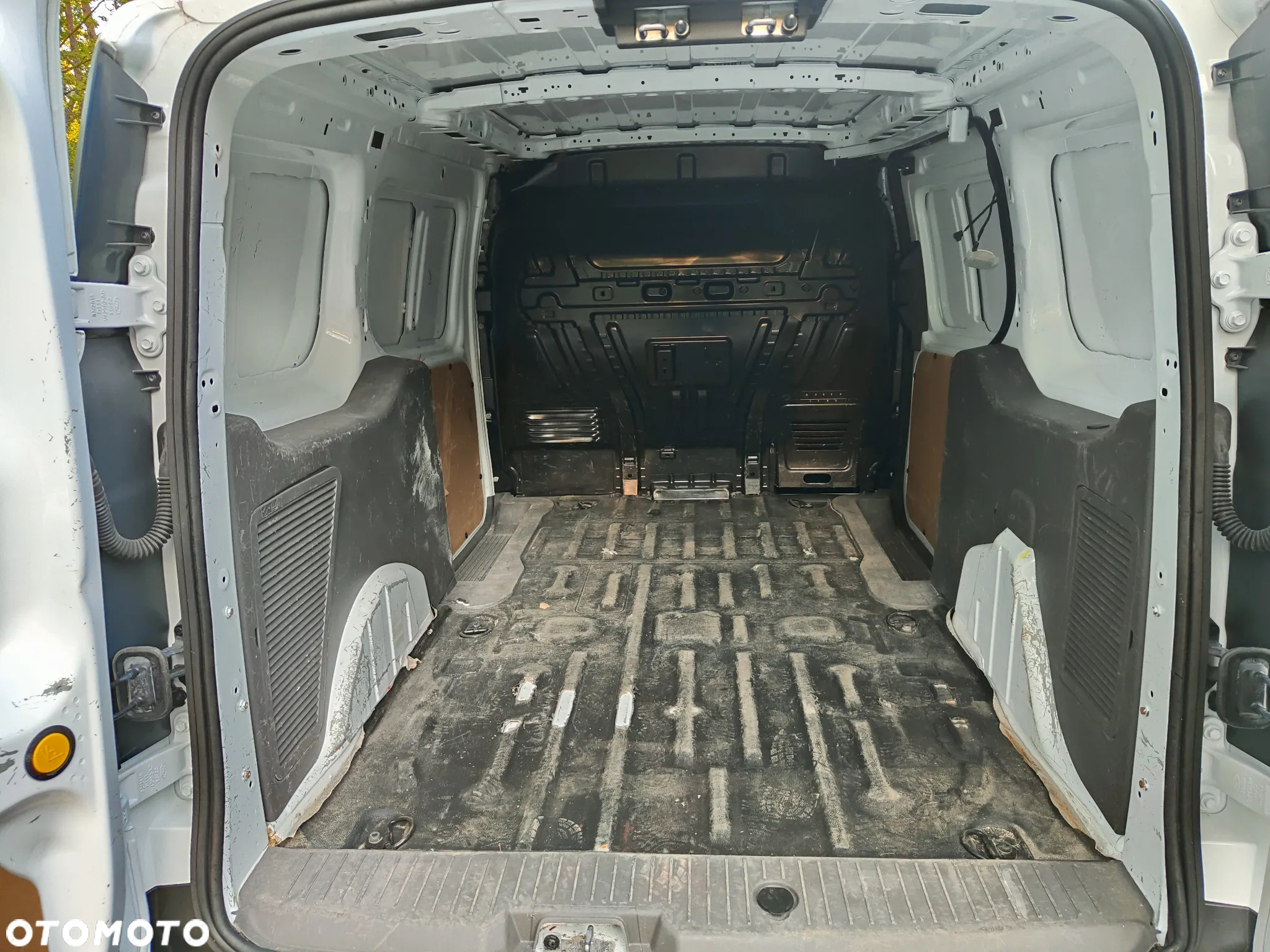 Ford Transit - 32