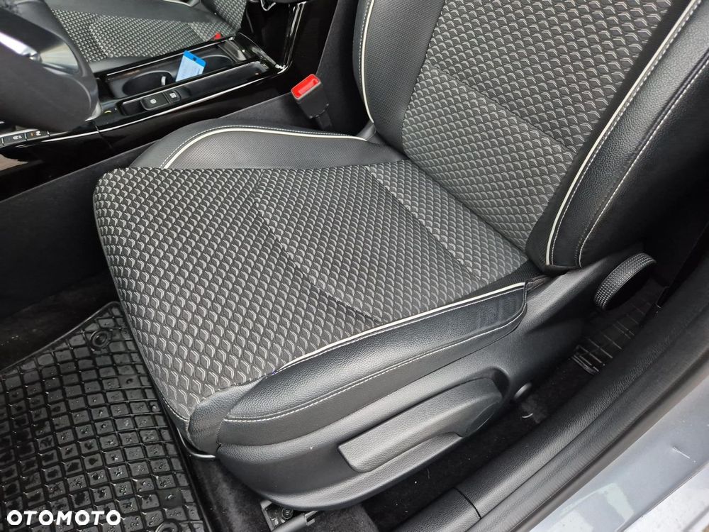 Kia Ceed 1.5 T-GDI Tribute DCT - 12