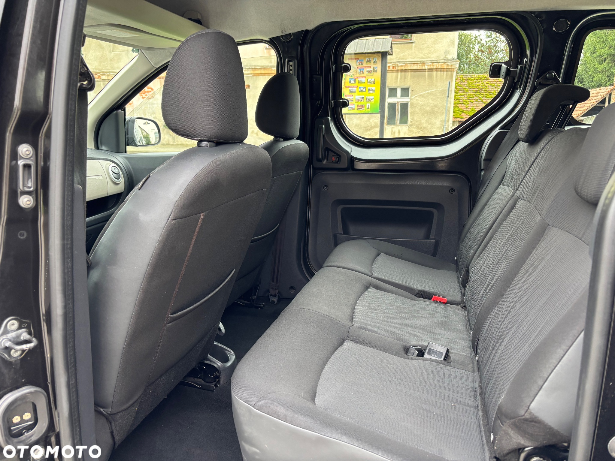 Dacia Dokker 1.6 MPI 85 Ambiance - 16