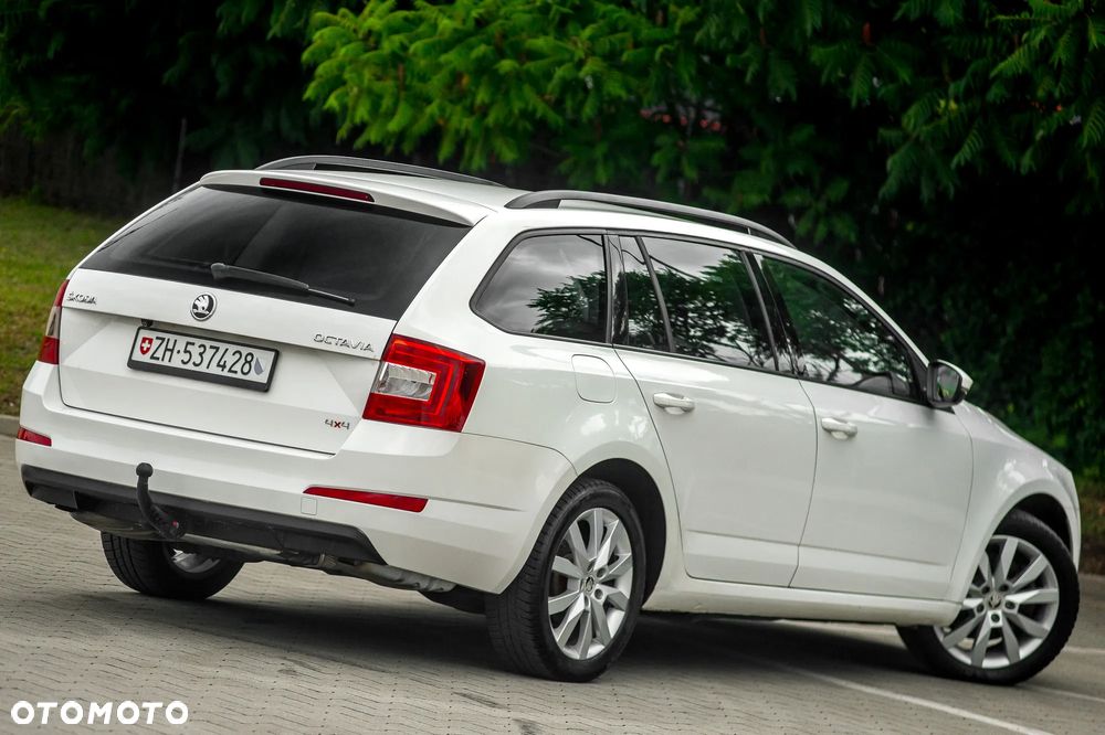 Skoda Octavia Combi 1.8 TSI 4x4 DSG Ambition - 17