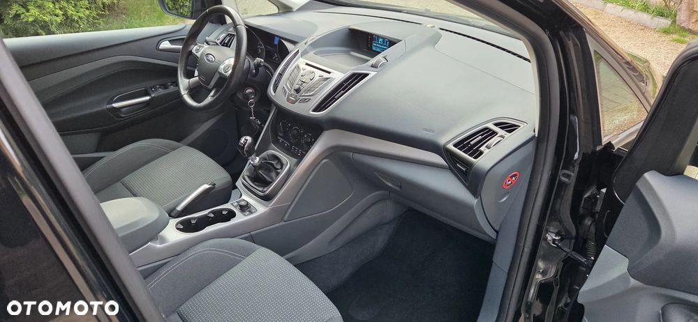 Ford Grand C-MAX - 20
