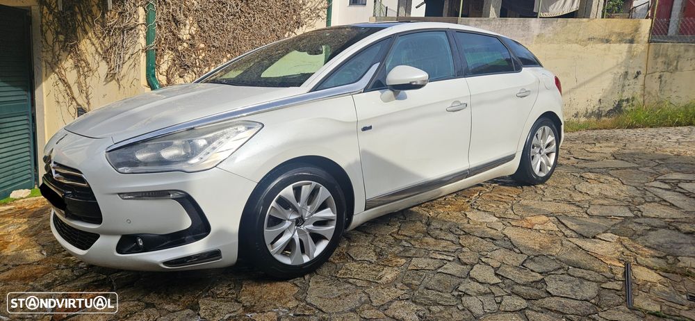 Citroën DS5 2.0 HDi Hybrid4 So Chic CMP6 - 1