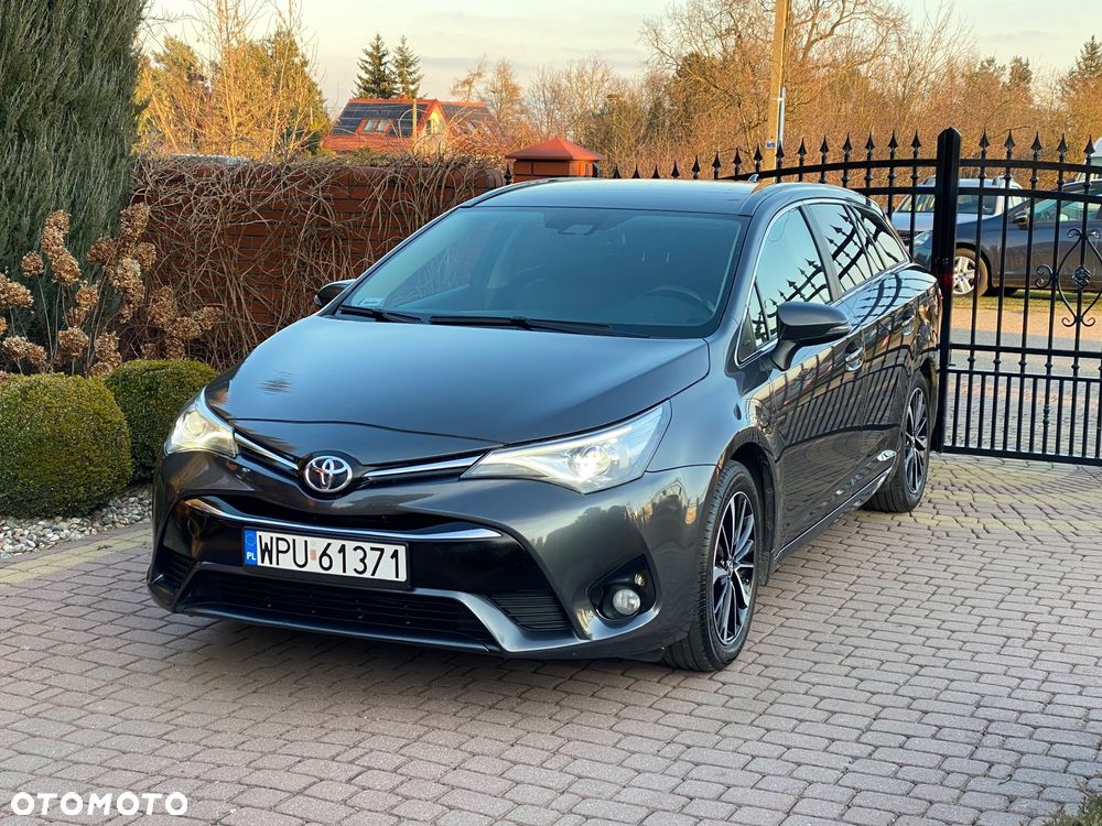 Toyota Avensis 2.0 D-4D Premium - 1