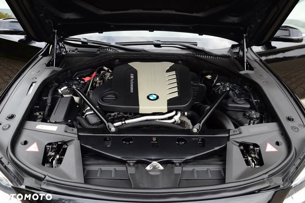 BMW Seria 7 750Ld xDrive - 38