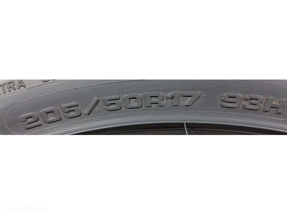 Opony zimowe 205/50R17 93H Dunlop - 4