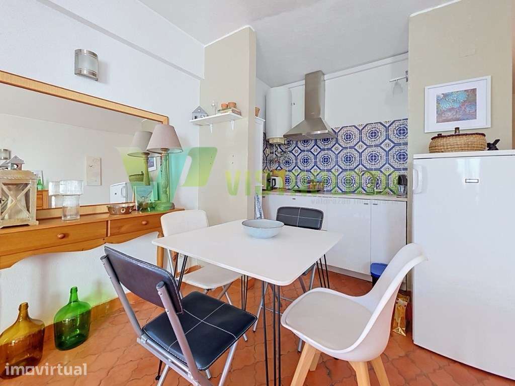 Apartamento T0 com Varanda junto à Praia Dona Ana, Lagos - Grande imagem: 3/16