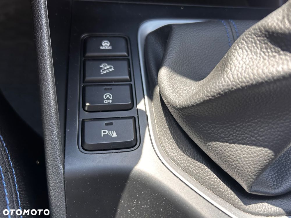 Hyundai Tucson 1.6 GDI BlueDrive GO 2WD - 28