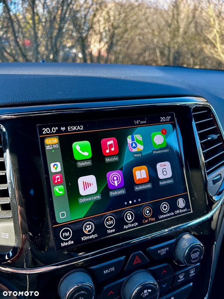 Jeep Grand Cherokee - 21