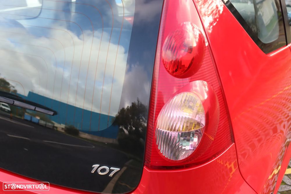 Peugeot 107 1.0 Urban - 32