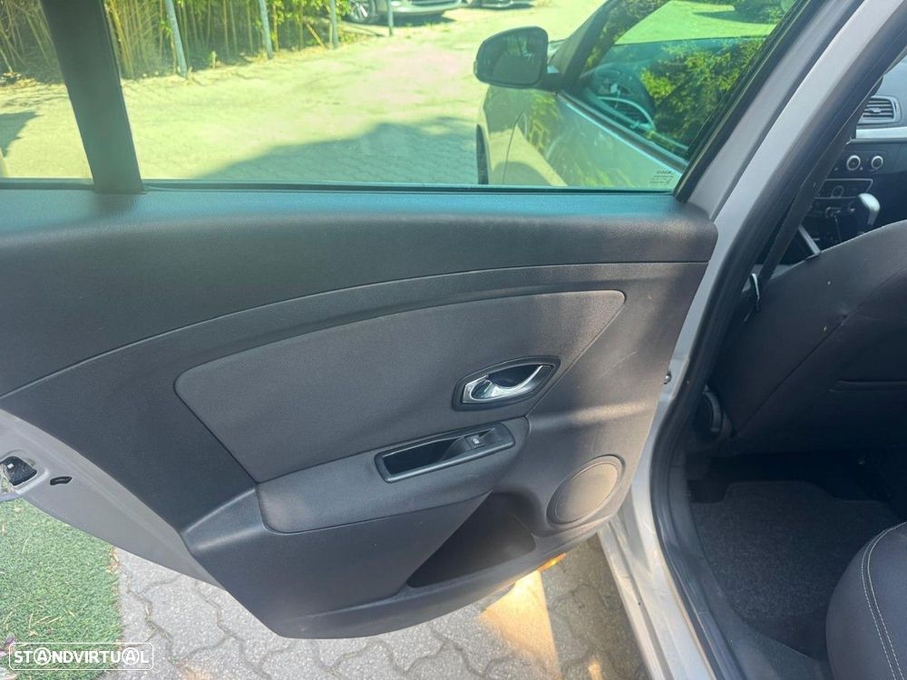 Renault Mégane Sport Tourer 1.5 dCi Dynamique S EDC - 15