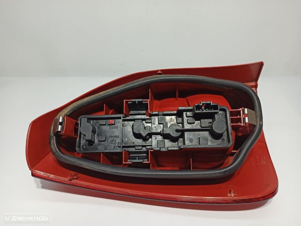FAROLIM TRASEIRO DIREITO CITROEN XSARA PICASSO 1.8 16V EXCLUSIVE - 5
