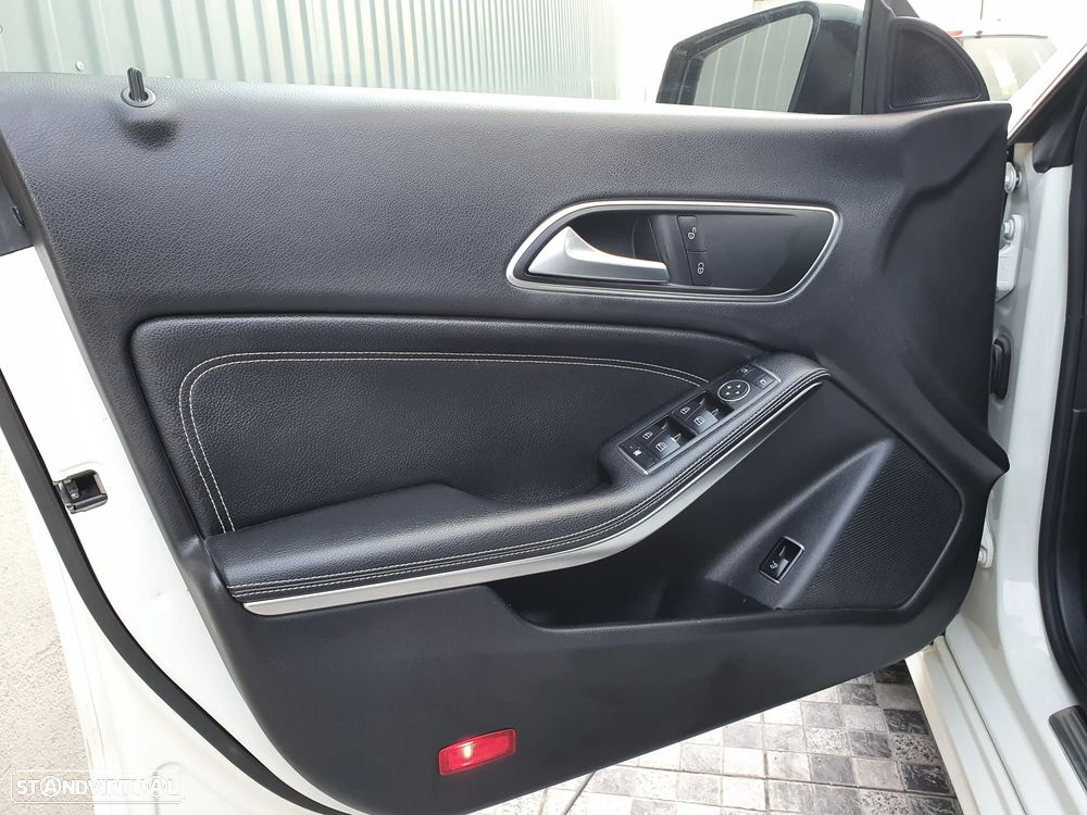Mercedes-Benz CLA 200 CDi Urban - 13