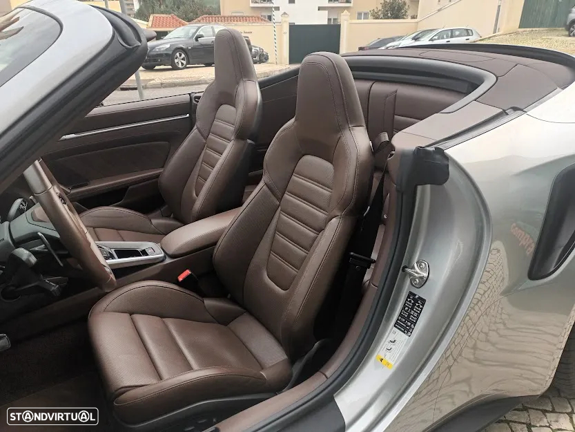 Porsche 911 (992) Turbo S PDK - 39