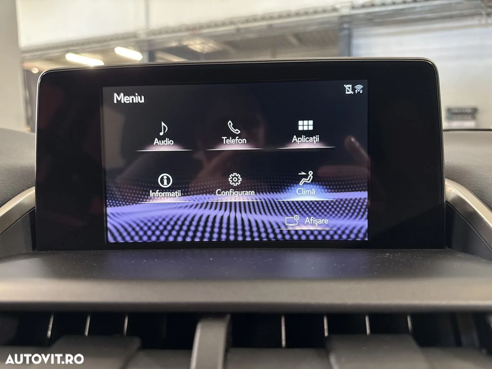 Lexus Seria NX 300h - 21